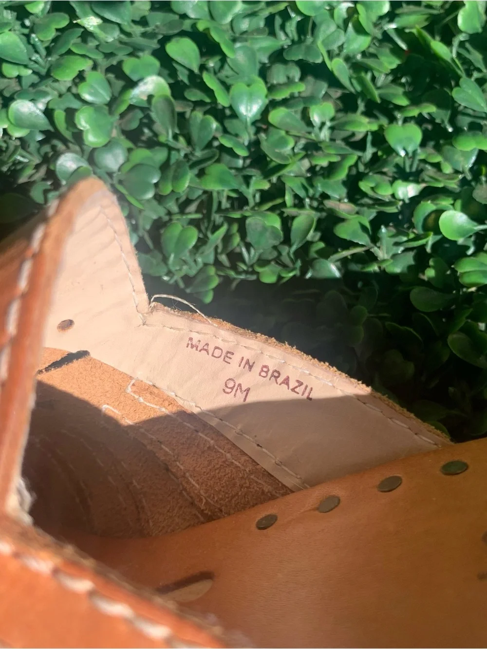 Vintage Two Lips Tan Leather Cut-Outs Design w/ wood carved platform sandal shoe